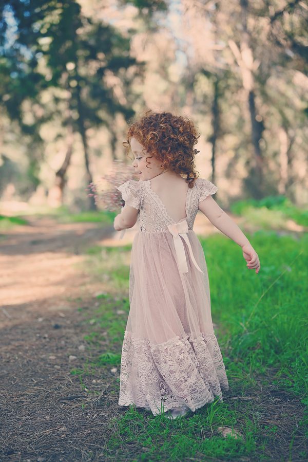 ⁦שמלת שושבינה ורודה לתינוקת אדווינה⁩ – תמונה ⁦6⁩