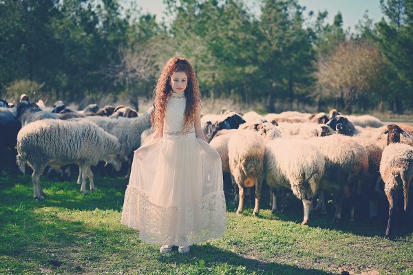 ⁦סט לבת מצווה "אלואיז" בצבע שמנת⁩ – תמונה ⁦8⁩